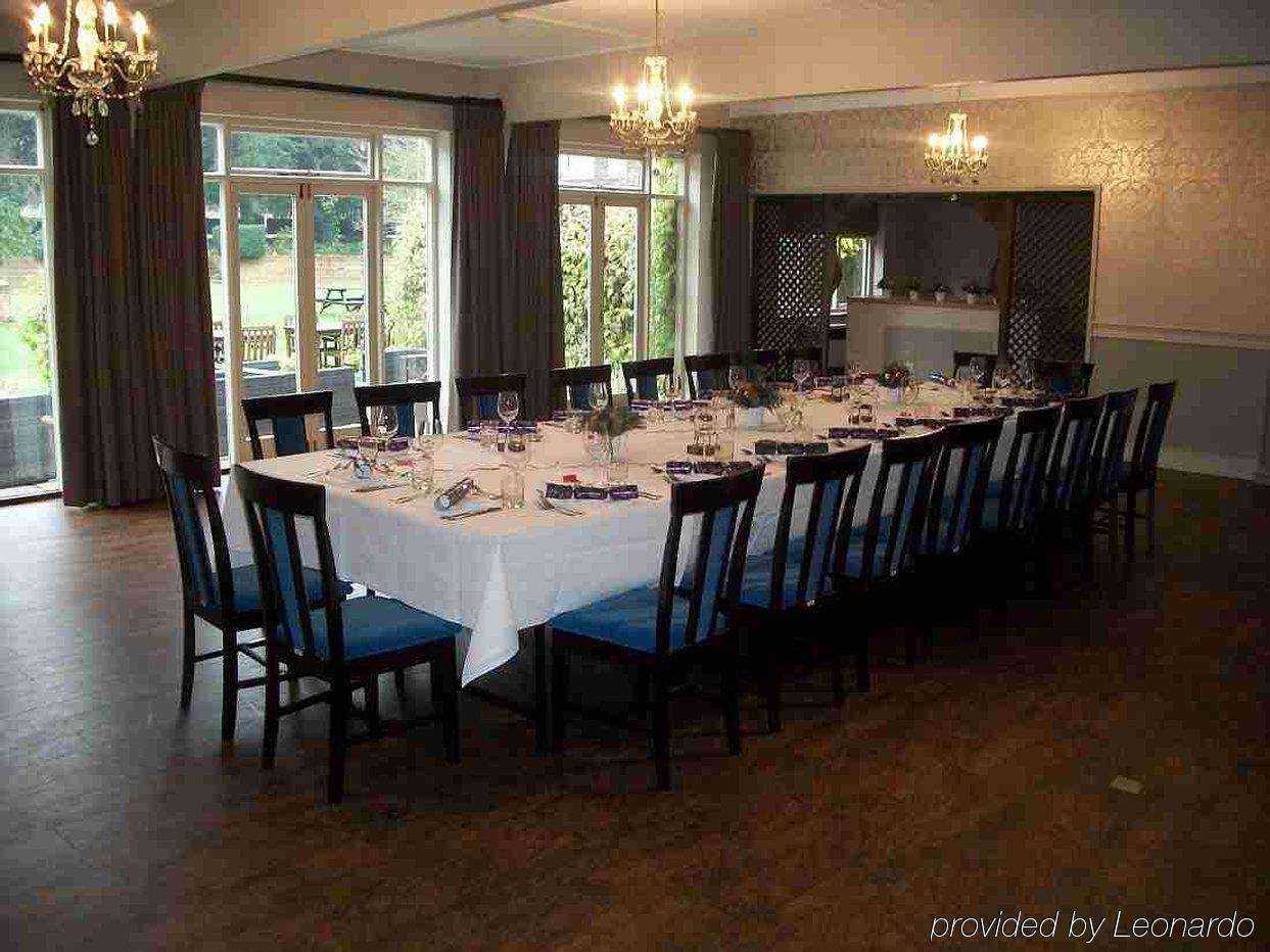 Elephant Hotel Pangbourne Exterior foto